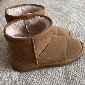 Cushionare Chestnut Boots